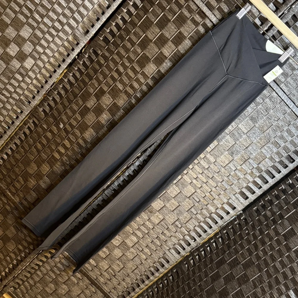 Women’s Aerie Offline High Rise Real Me Flare Leggings Black Size Small Long - Picture 2 of 7